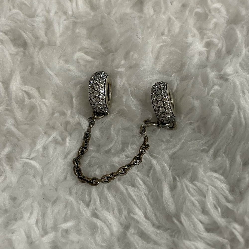 Pandora: Sparkling Pave Safety Chain Charm